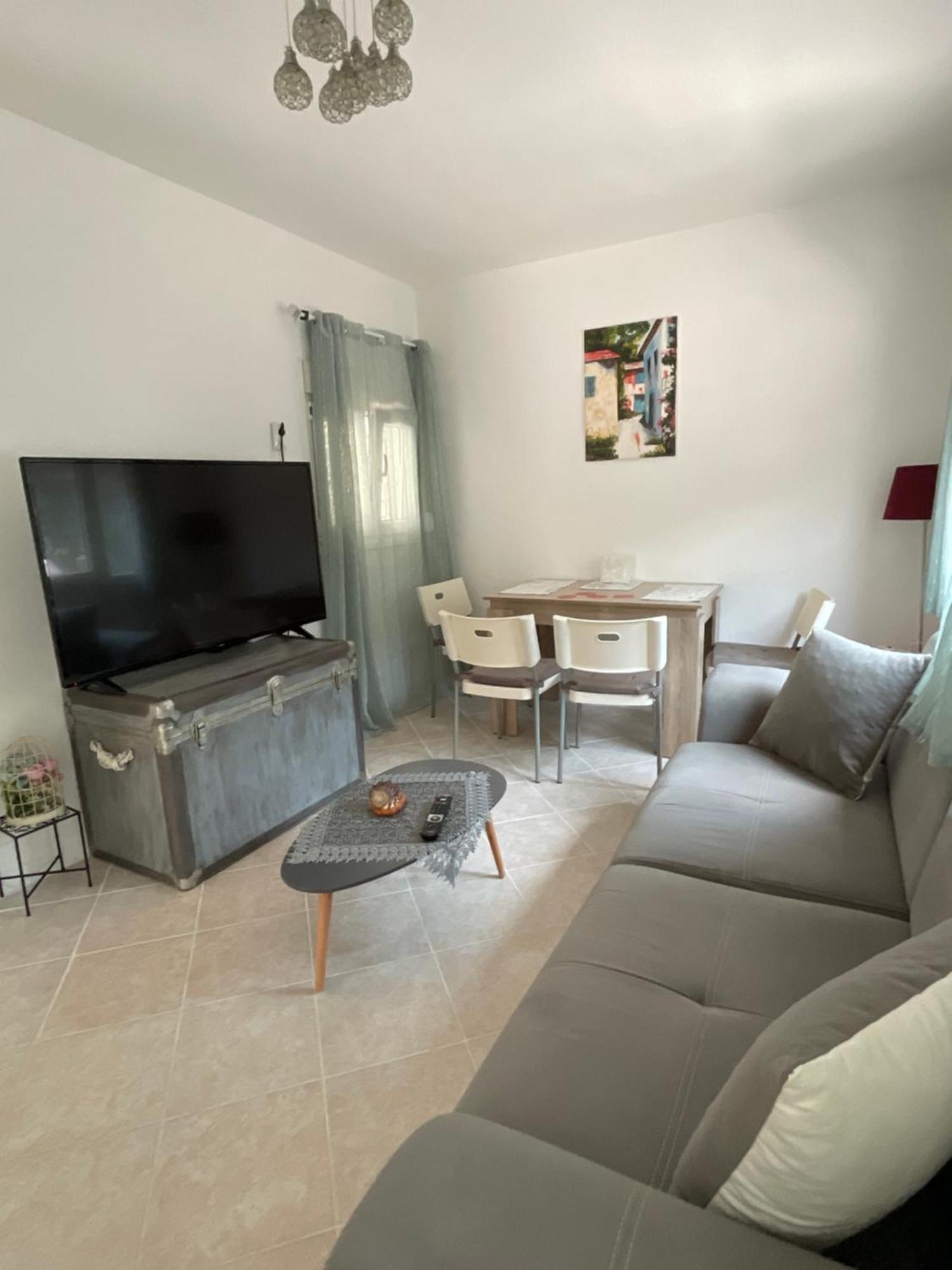 Comfy Myrvalis Apartment Agia Triada  Exterior foto
